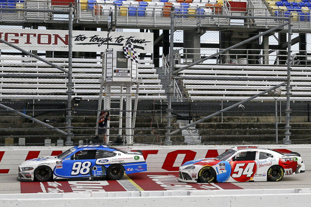 APTOPIX NASCAR Xfinity Darlington Auto Racing